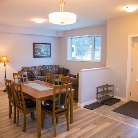 Downtown Whitehorse 4 Bedrooms Deluxe Condo Zewnętrze zdjęcie