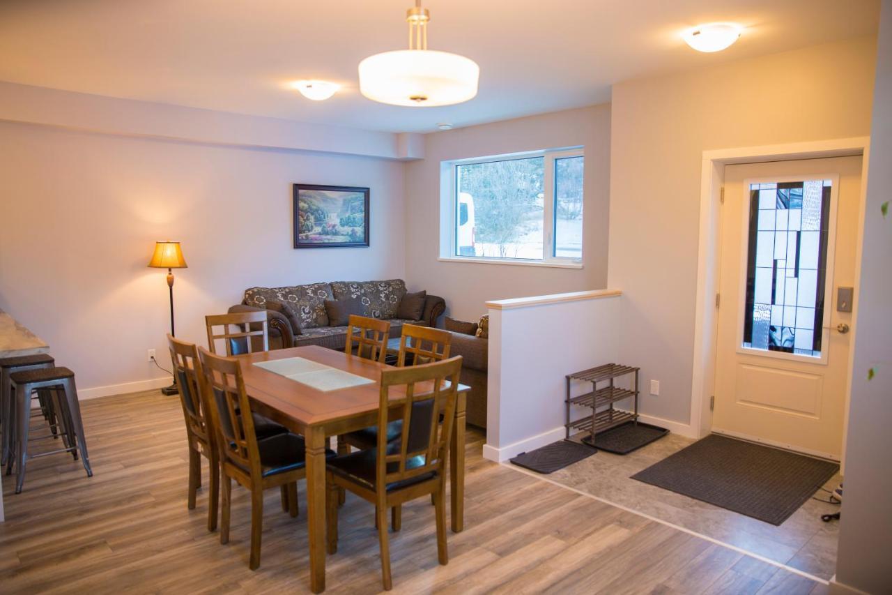 Downtown Whitehorse 4 Bedrooms Deluxe Condo Zewnętrze zdjęcie